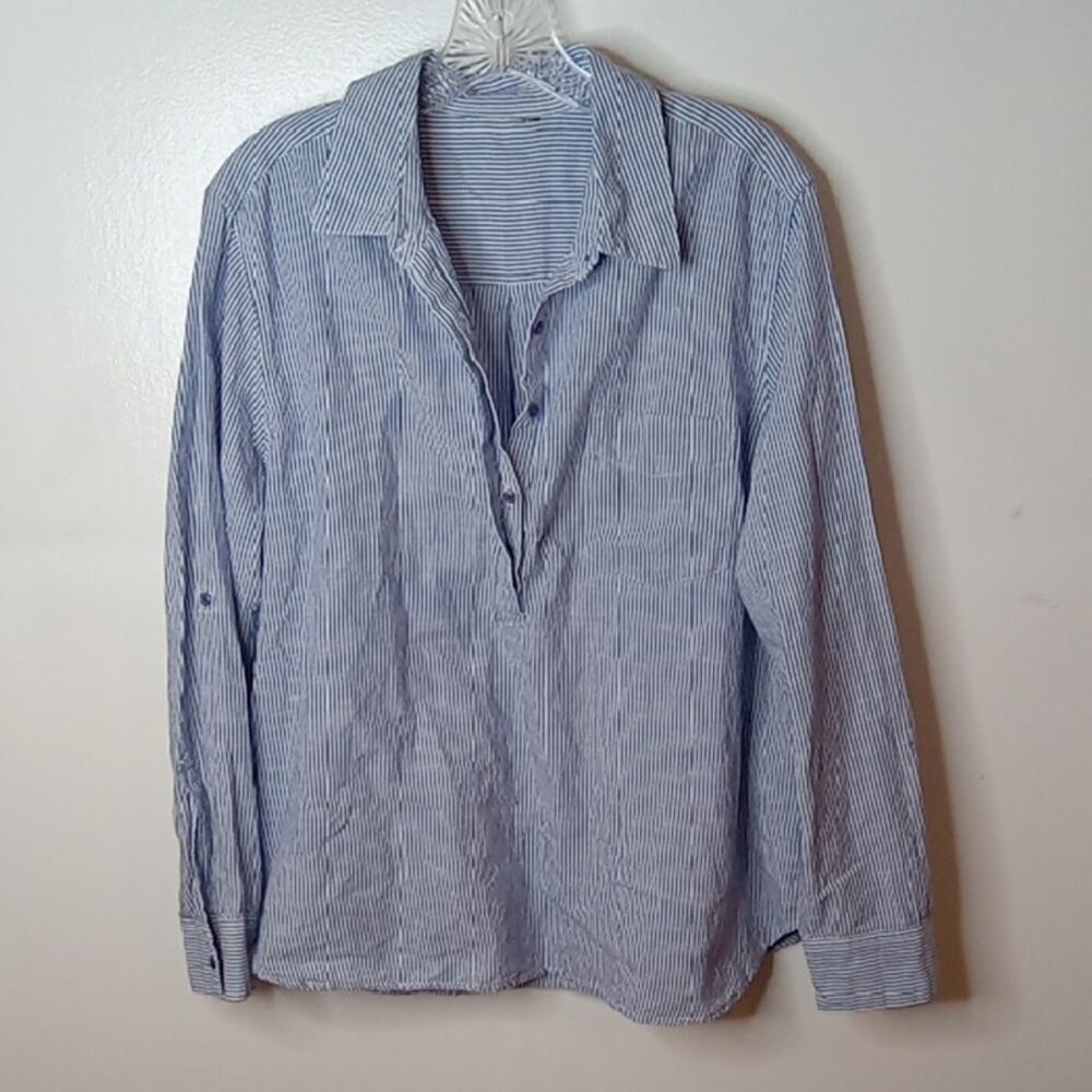 Catherine Daniels Women's Size XL Classic Blue Striped  Shirt